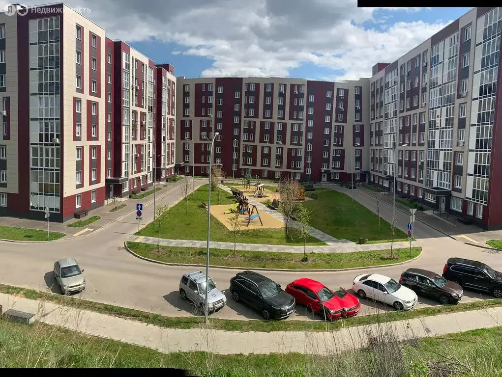 3-комнатная квартира: посёлок городского типа Нахабино, Стартовая ... - Фото 0