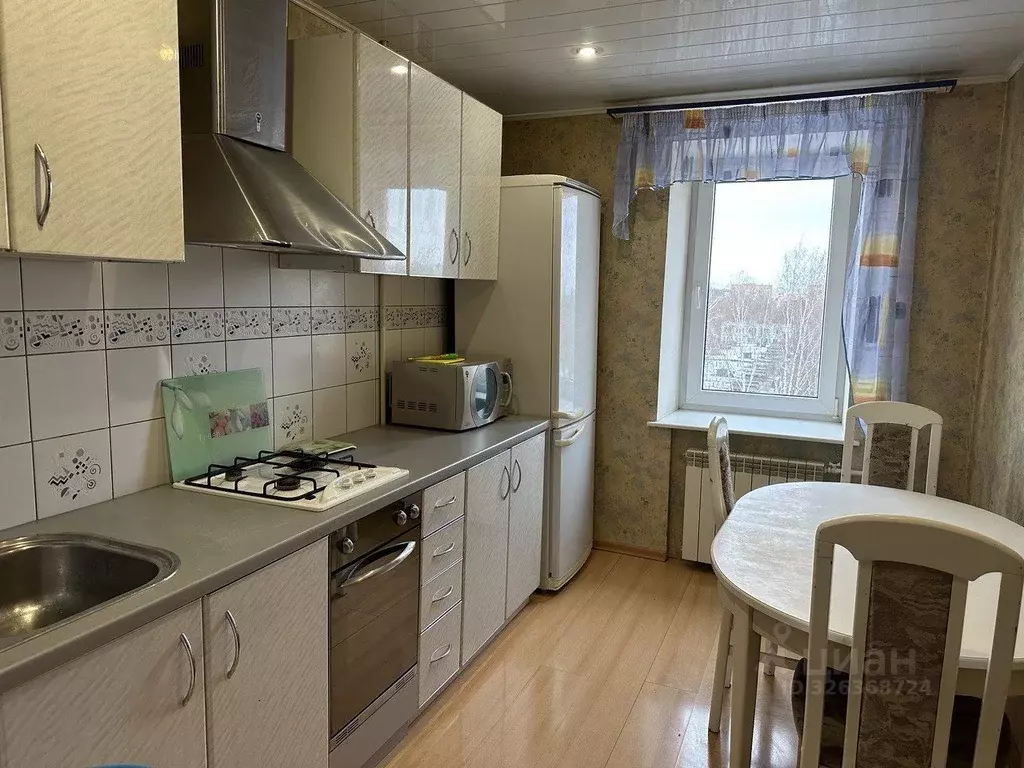 3-к кв. Смоленская область, Смоленск просп. Строителей, 14 (64.0 м) - Фото 1