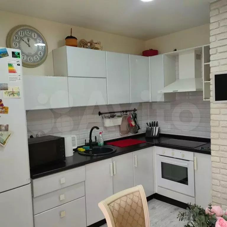 1-к. квартира, 50 м, 8/10 эт. - Фото 0