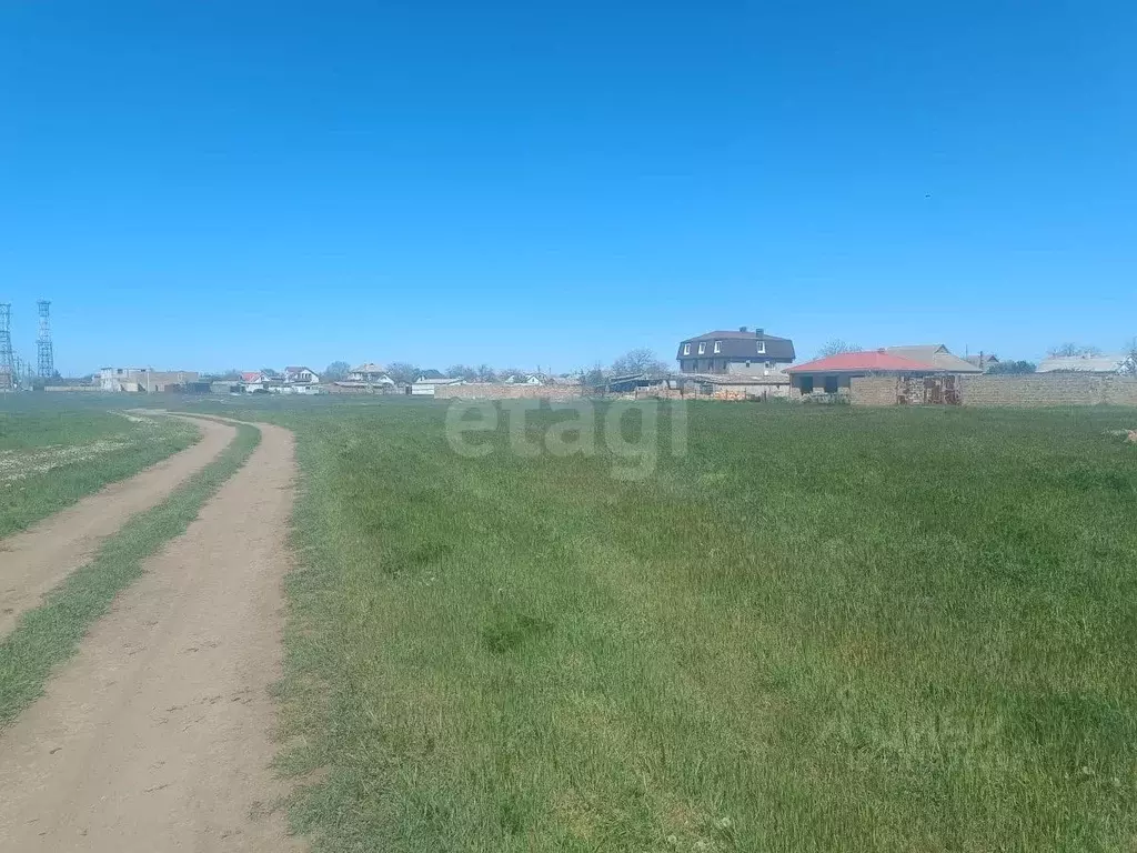 Участок в Крым, Сакский район, с. Молочное  (30.0 сот.) - Фото 1