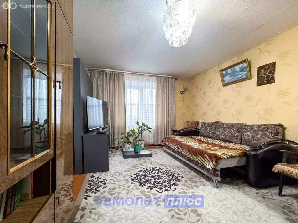 3-комнатная квартира: Новочебоксарск, улица Винокурова, 38 (63 м) - Фото 1