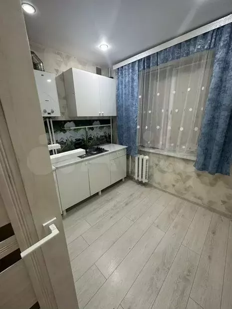 2-к. квартира, 60м, 4/5эт. - Фото 0