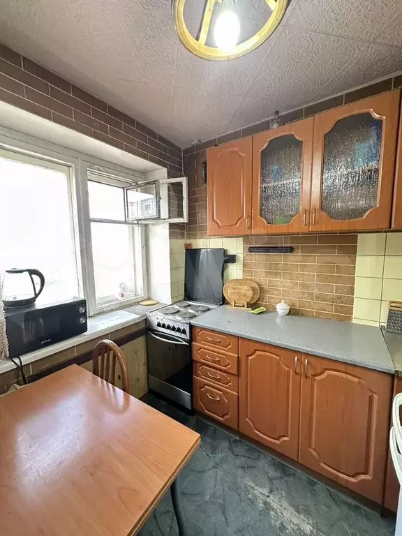 3-к. квартира, 58 м, 3/5 эт. - Фото 0