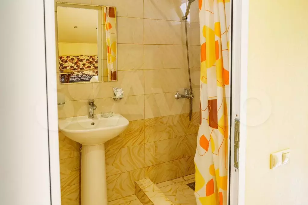 Комната 36 м в 2-к., 2/3 эт. - Фото 1
