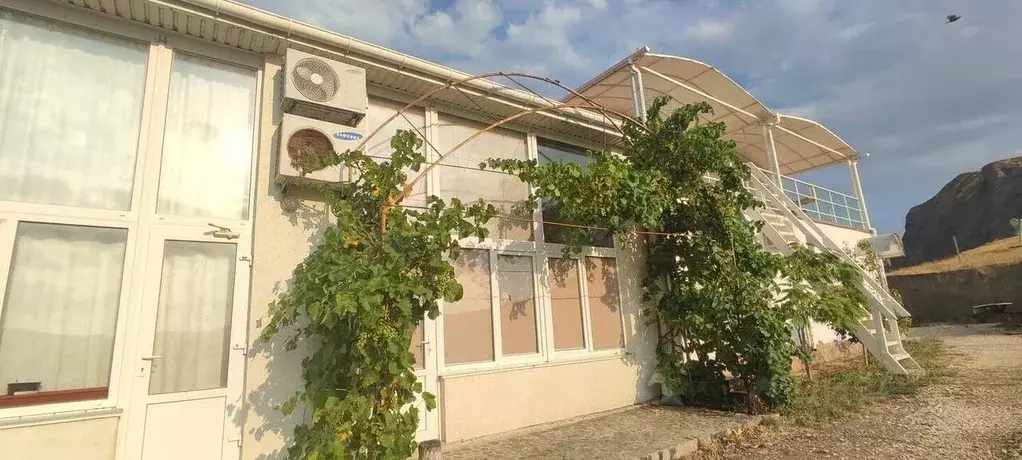 Дом в Крым, Судак городской округ, с. Прибрежное ул. Причальная (350 ... - Фото 1