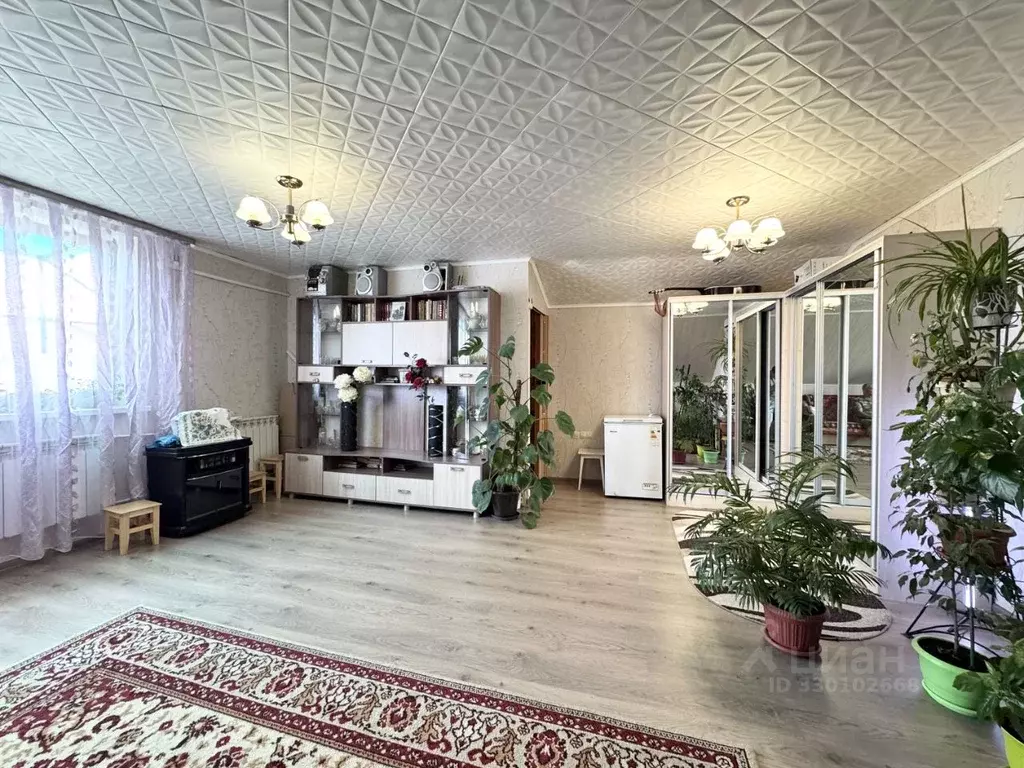 Дом в Волгоградская область, Волгоград Крепильная ул. (83 м) - Фото 1