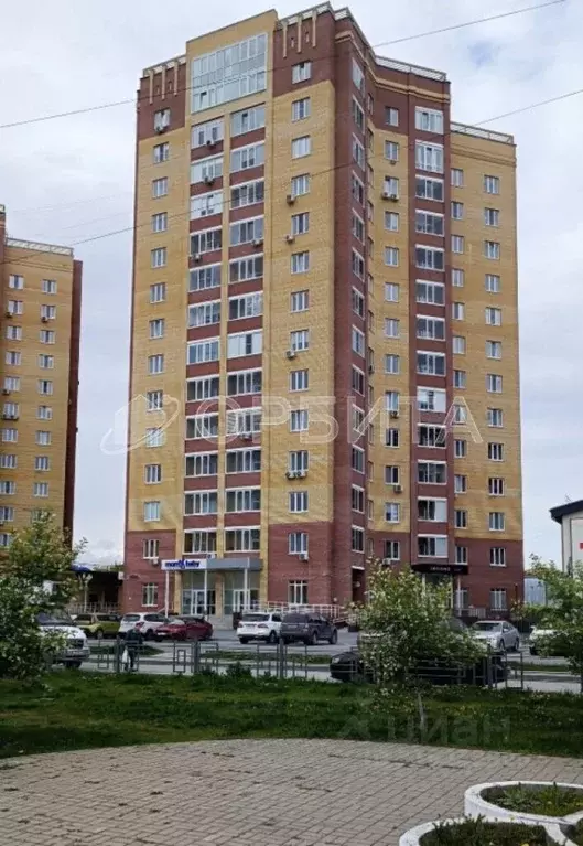 1-к кв. Тюменская область, Тюмень 6-й мкр, ул. Валерии Гнаровской, ... - Фото 1