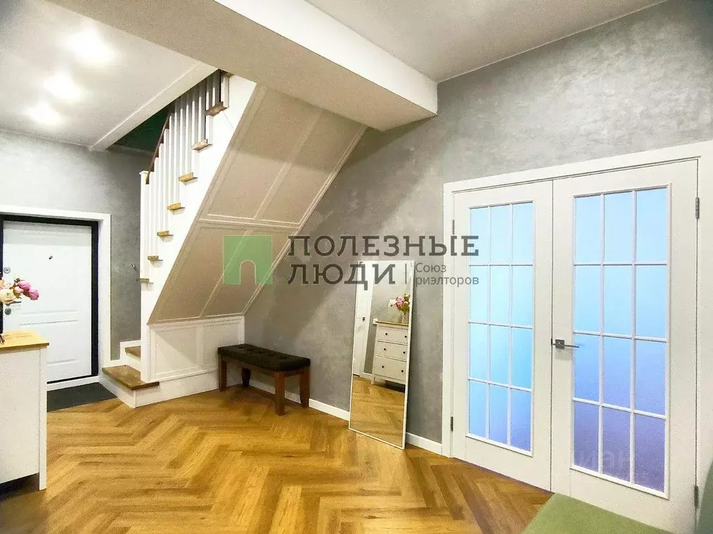 6-к кв. Орловская область, Орел Щепная пл., 1 (273.5 м) - Фото 0