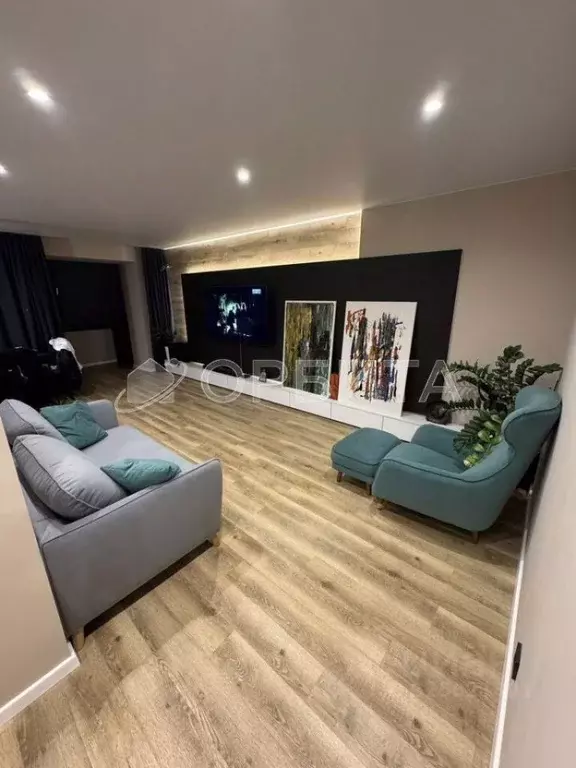 3-к кв. Тюменская область, Тюмень ул. Ю.-Р.Г. Эрвье, 10 (76.0 м) - Фото 2