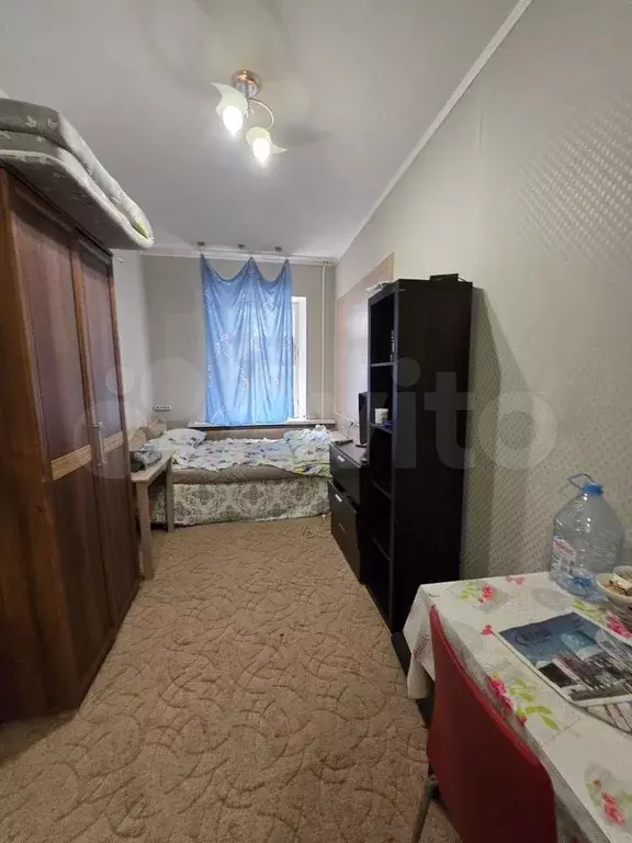 Комната 14,1 м в 3-к., 1/3 эт. - Фото 0