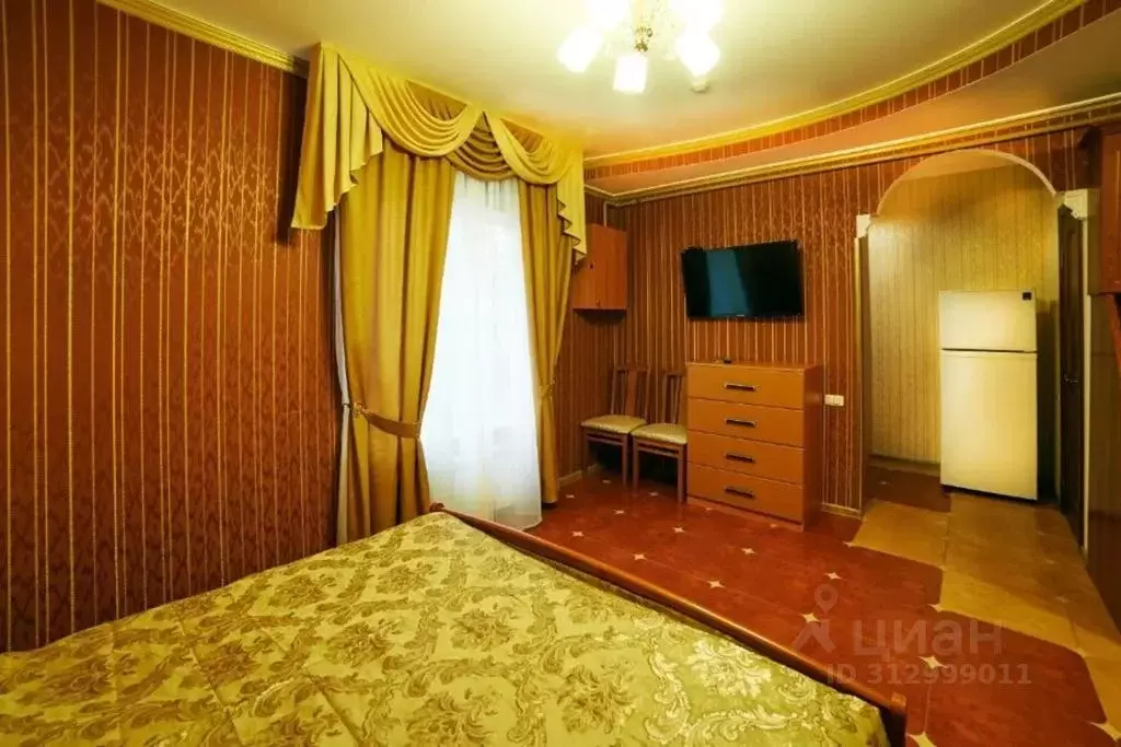 Комната Ставропольский край, Кисловодск ул. Кирова, 11 - Фото 1