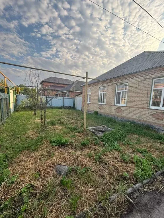 Дом в Ростовская область, Октябрьский район, Красюковская сл. ... - Фото 0