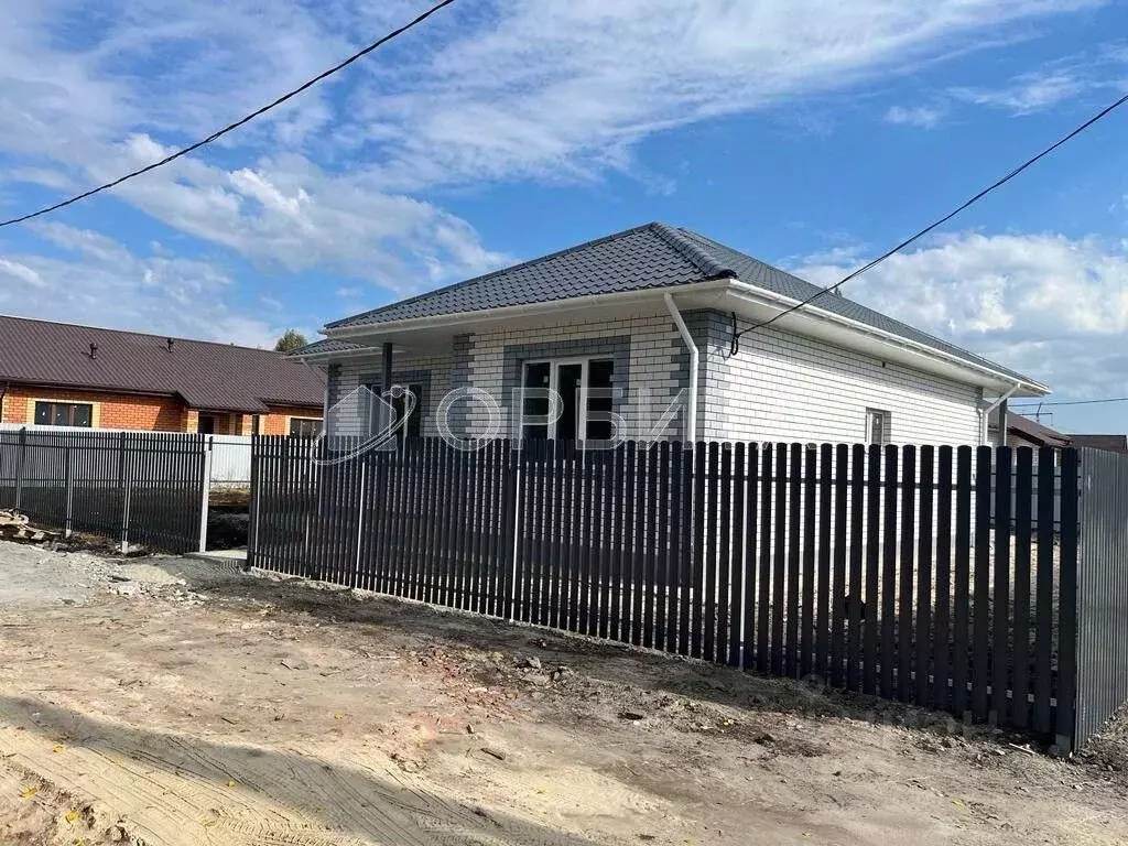 Дом в Тюменская область, Тюменский муниципальный округ, с. Червишево  ... - Фото 1