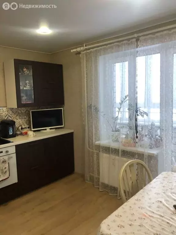 4-комнатная квартира: Череповец, улица Максима Горького, 3 (70.1 м) - Фото 1