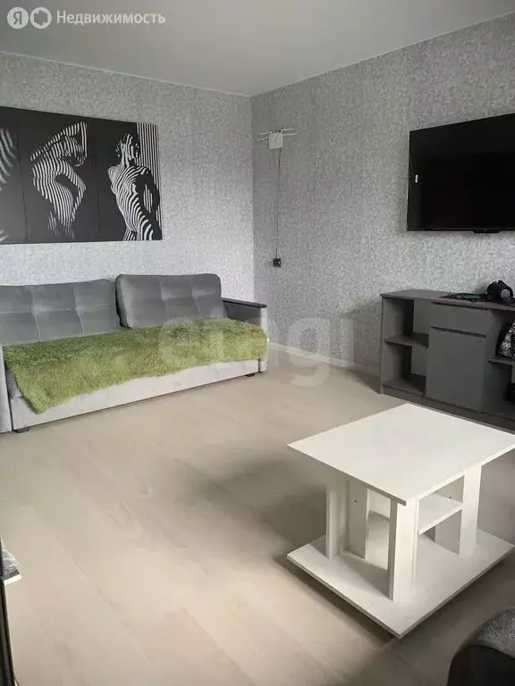 2-комнатная квартира: Бородинский, Школьная улица, 9А (49 м) - Фото 1