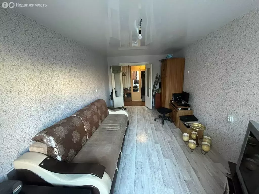 3-комнатная квартира: Барнаул, улица Бехтерева, 8 (65.5 м) - Фото 2