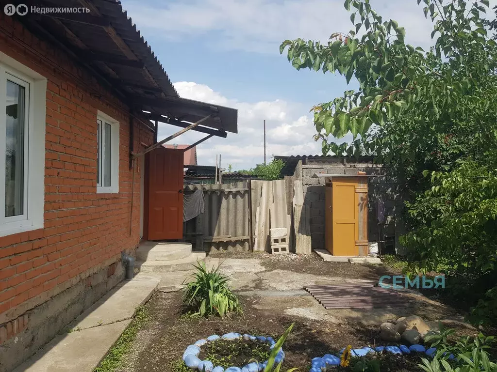 Дом в Беслан, улица Карла Маркса, 57 (100 м) - Фото 2