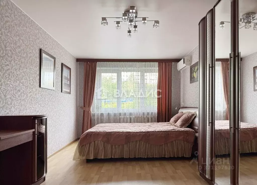 3-к кв. Владимирская область, Владимир ул. Нижняя Дуброва, 24 (65.8 м) - Фото 0