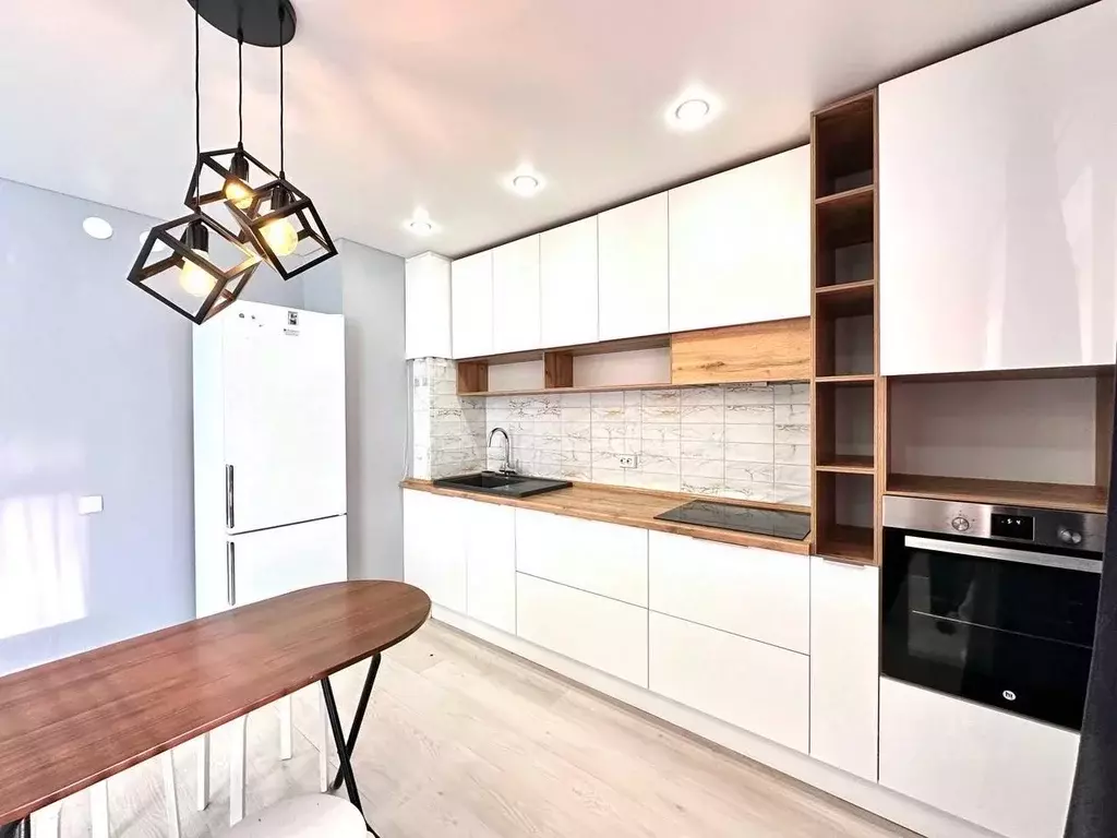 2-к кв. Татарстан, Казань ул. Айрата Арсланова, 8 (64.0 м) - Фото 1