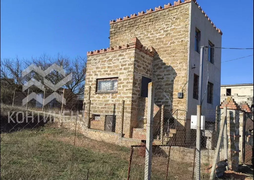 Дом в Крым, Сакский район, с. Суворовское  (92 м) - Фото 2