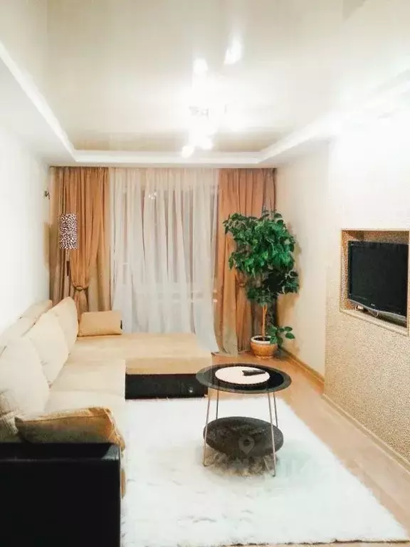 2-к кв. Московская область, Коломна просп. Кирова, 17 (65.0 м) - Фото 0