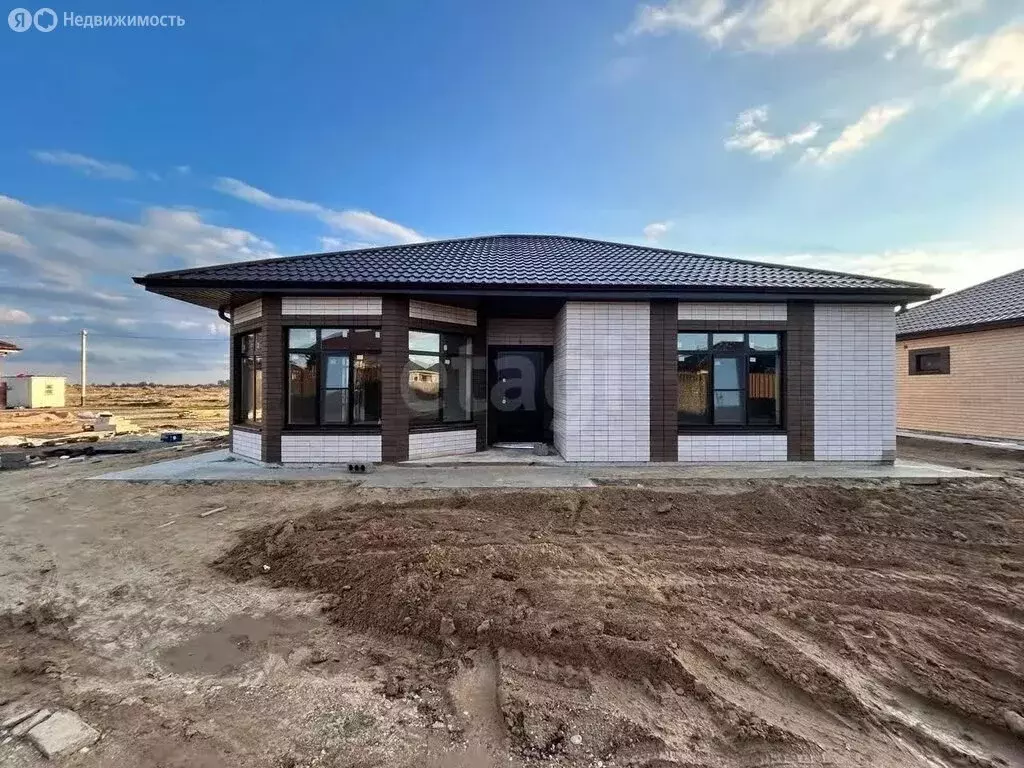 Дом в село Карагали, Саратовская улица (105 м) - Фото 1