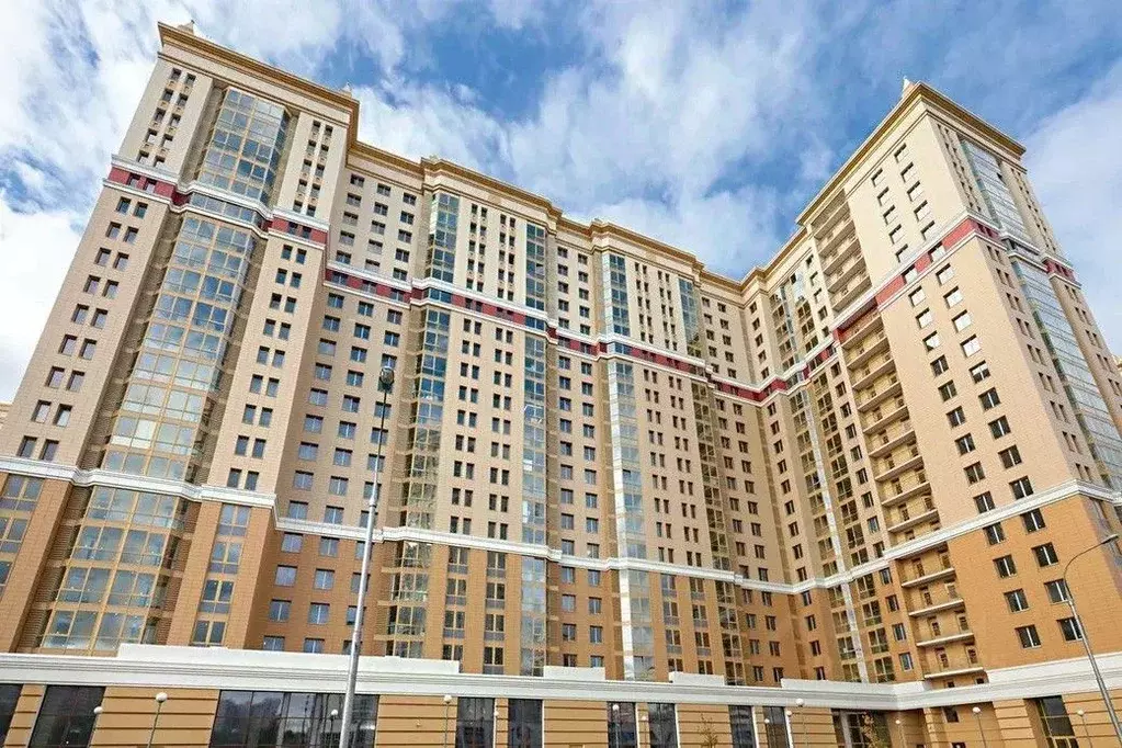 4-к кв. Москва Мосфильмовская ул., 88к2с4 (132.0 м) - Фото 1
