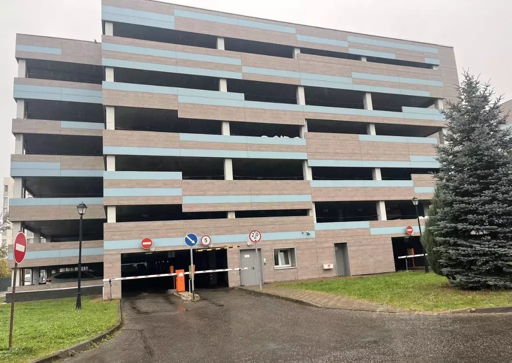 Гараж в Московская область, Одинцовский городской округ, Заречье пгт ... - Фото 1