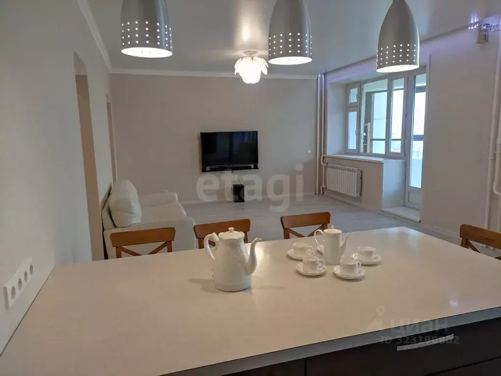 3-к кв. Красноярский край, Красноярск ул. Михаила Годенко, 7 (125.3 м) - Фото 1