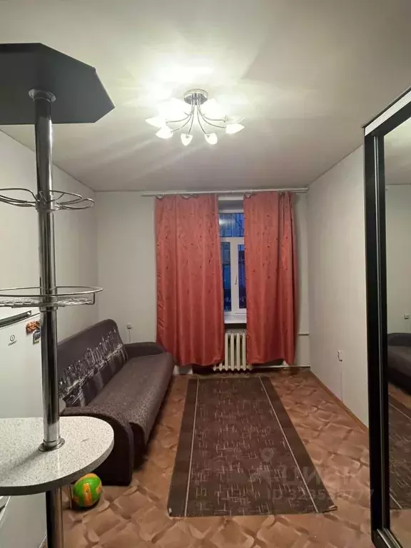 Комната Свердловская область, Екатеринбург ул. Стачек, 34А (18.0 м) - Фото 1