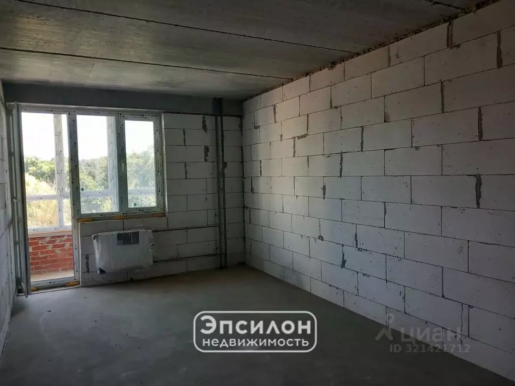 Студия Курская область, Курск ул. Энгельса, 158к2 (27.8 м) - Фото 1