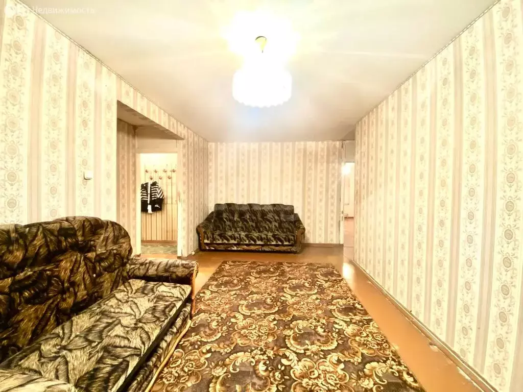 3-комнатная квартира: Саратов, Ипподромная улица, 21 (57.8 м) - Фото 1