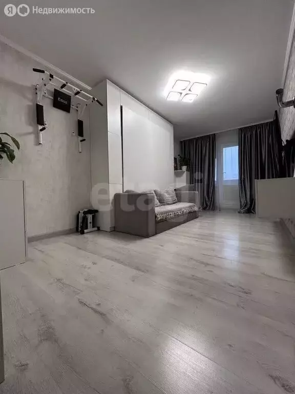 2-комнатная квартира: Пермь, улица Генерала Наумова, 19 (53 м) - Фото 1