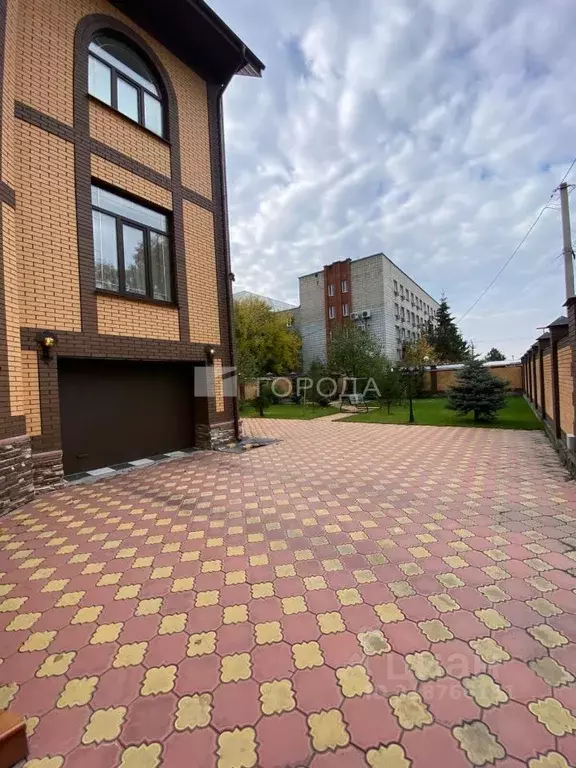 Дом в Новосибирская область, Новосибирск ул. Лескова, 152 (800 м) - Фото 1