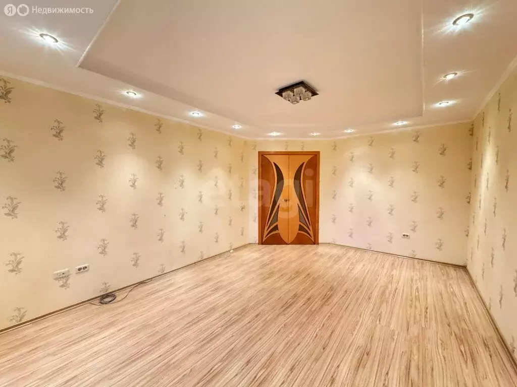 3-комнатная квартира: Путёвка, Рославльская улица, 8 (84 м) - Фото 2