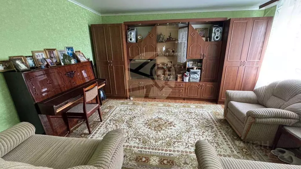 1-к кв. Белгородская область, Старый Оскол Интернациональный мкр, 28 ... - Фото 0