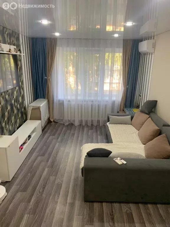 3-комнатная квартира: Жигулёвск, микрорайон В-1, 25 (61.6 м) - Фото 0