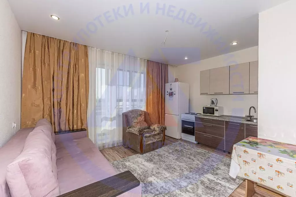 1-к кв. Курганская область, Курган Заозерный жилрайон, 7-й мкр, 26 ... - Фото 1