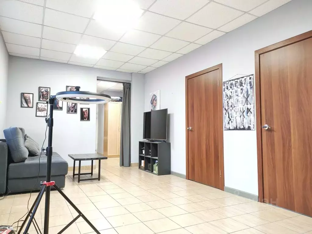 Помещение свободного назначения в Саратовская область, Саратов ул. ... - Фото 1
