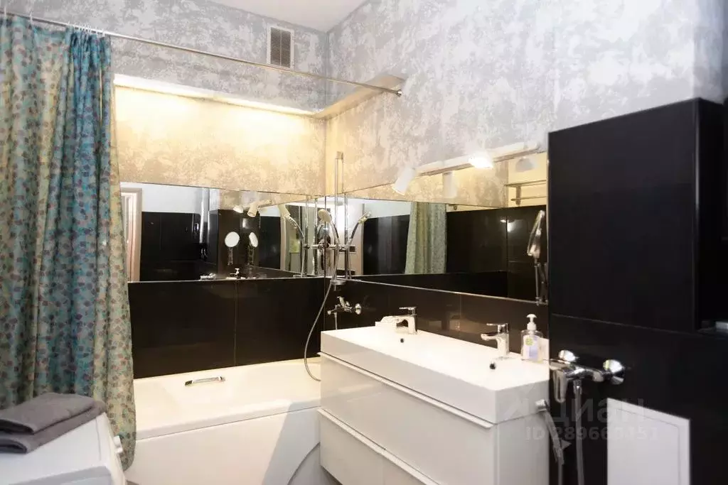 3-к кв. Свердловская область, Екатеринбург ул. Степана Разина, 95 ... - Фото 2