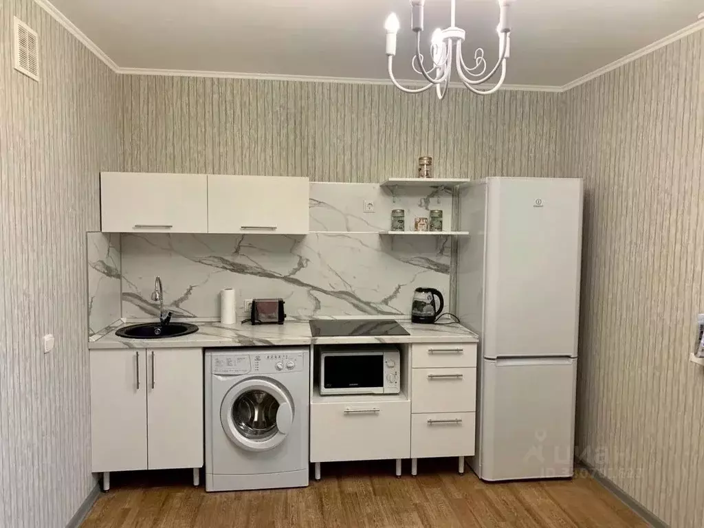 2-к кв. Красноярский край, Красноярск ул. Авиаторов, 38 (70.0 м) - Фото 1