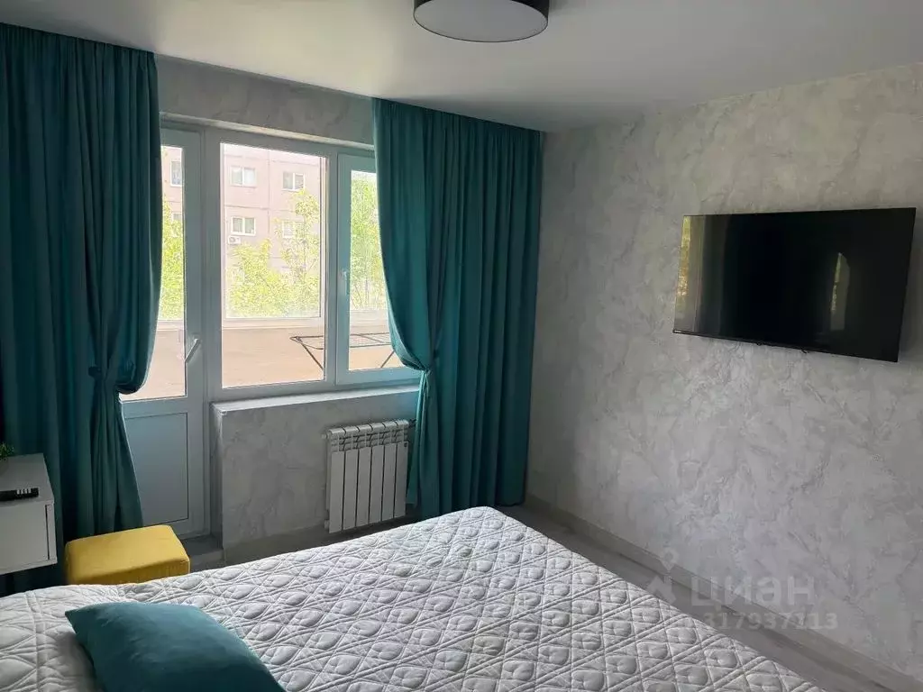 2-к кв. Приморский край, Владивосток Океанский просп., 99А (45.0 м) - Фото 1