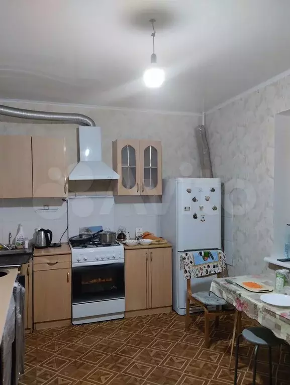 2-к. квартира, 60 м, 3/9 эт. - Фото 0