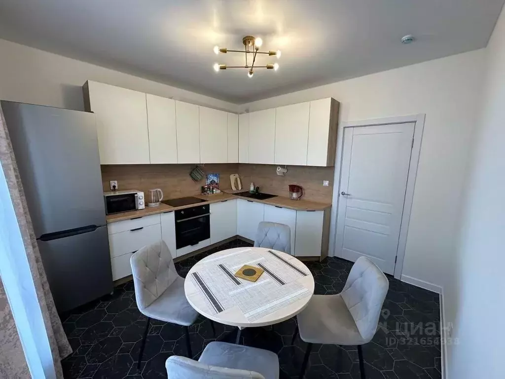 2-к кв. Ленинградская область, Мурино Всеволожский район, ул. ... - Фото 0