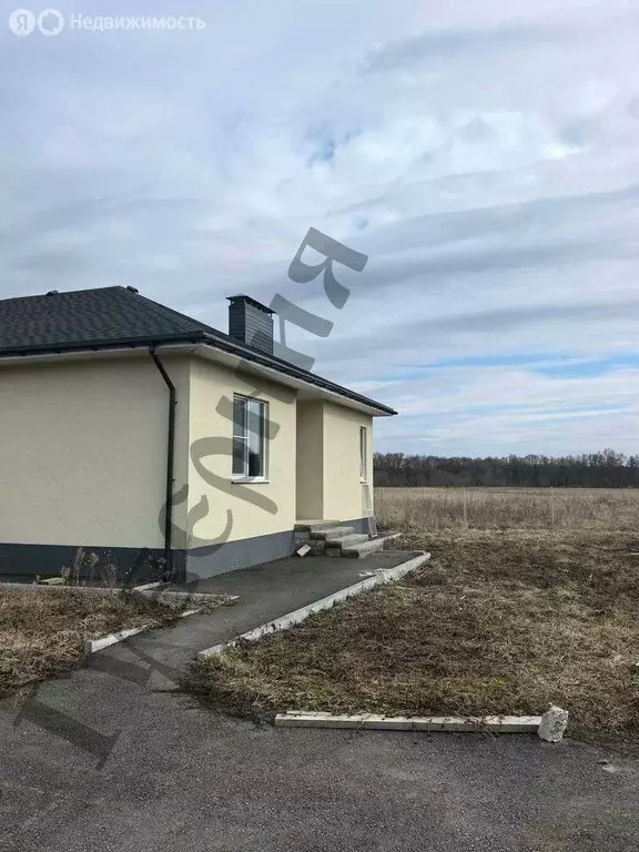 Дом в Белгородская область, Яковлевский муниципальный округ, село ... - Фото 1