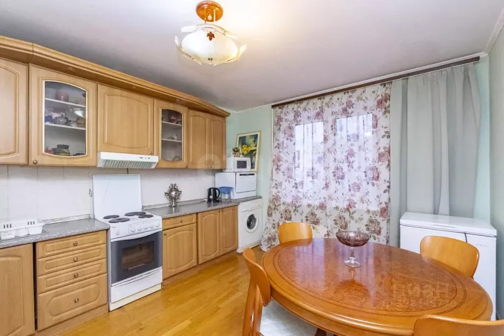 3-к кв. Тюменская область, Тюмень ул. Пржевальского, 35к2 (86.2 м) - Фото 1