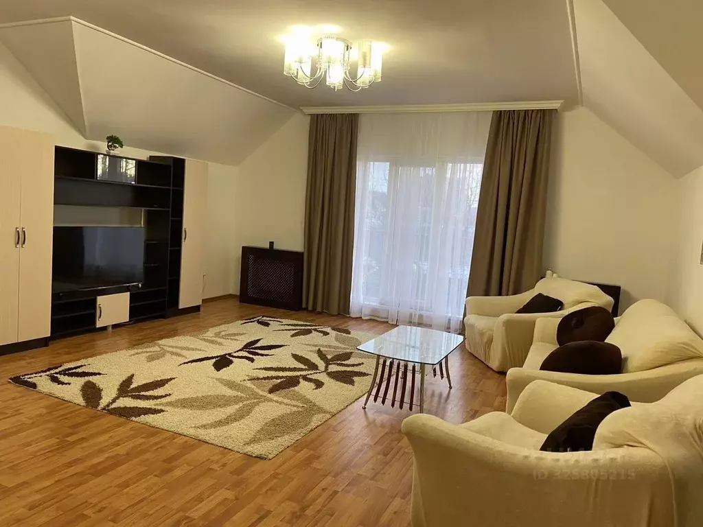 Дом в Крым, Симферополь ул. Ашика Умера (100 м) - Фото 1