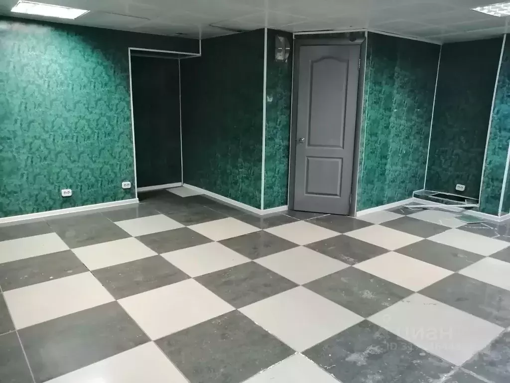 Помещение свободного назначения в Пермский край, Губаха ул. Дегтярева, ... - Фото 2