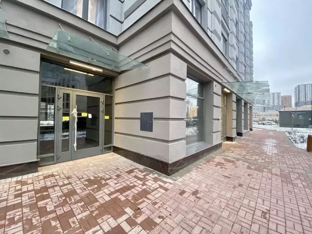 Помещение свободного назначения в Санкт-Петербург ул. Дыбенко, 3 (67 ... - Фото 1