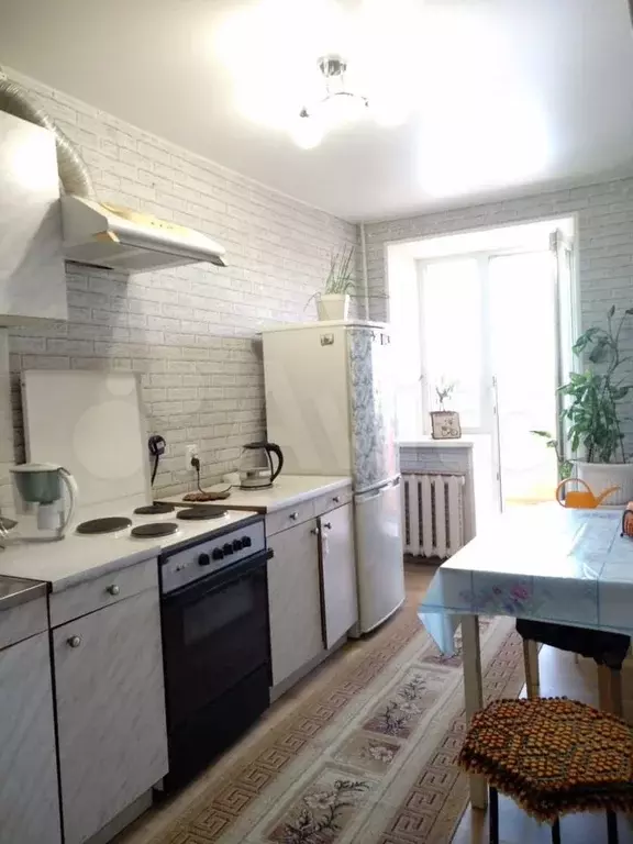 1-к. квартира, 35 м, 9/9 эт. - Фото 0
